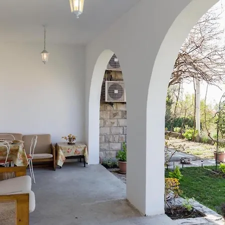 Vidovic - One Bedroom With Patio And Sea View *