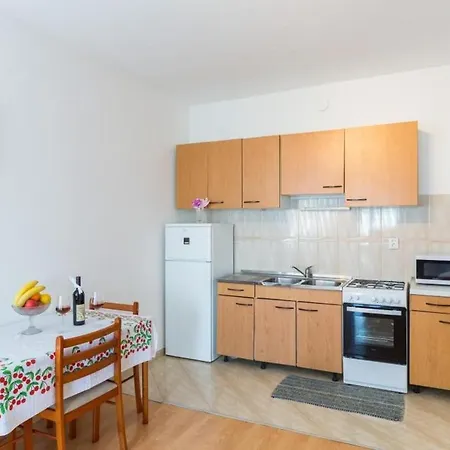 Vidovic - One Bedroom With Patio And Sea View * Mlini