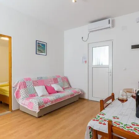 Apartman Vidovic - One Bedroom With Patio And Sea View *