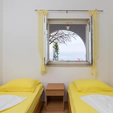 Apartman Vidovic - One Bedroom With Patio And Sea View *
